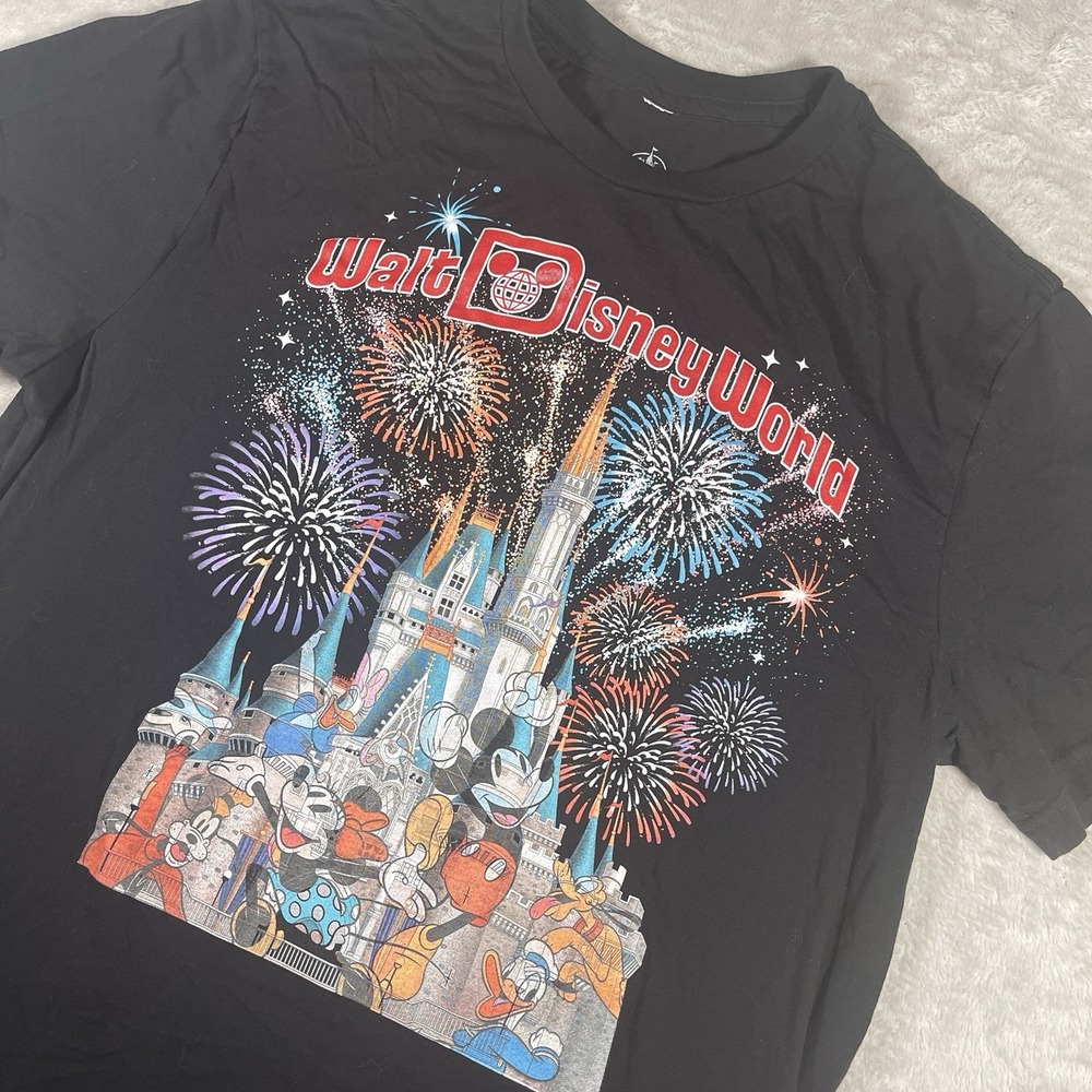Walt Disney World Cinderella Castle T-Shirt Fireworks‎ Mickey Mouse Men's Large